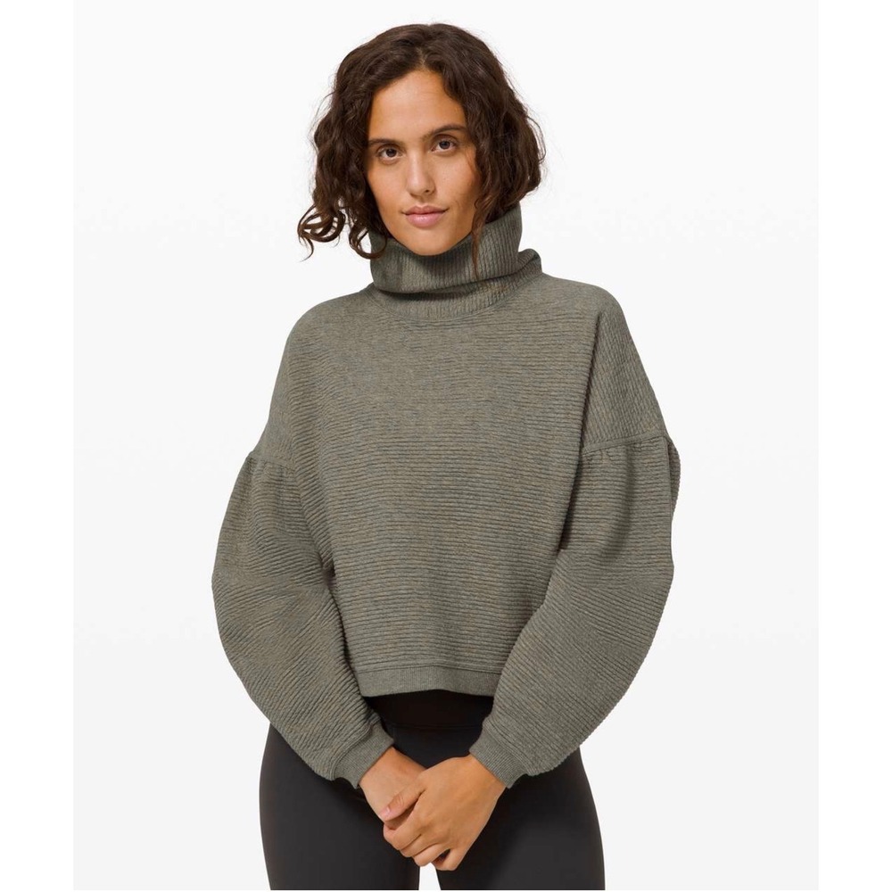 Lululemon Peaceful Moments Texture Turtleneck Pullover Women L/XL Oversized Boxy